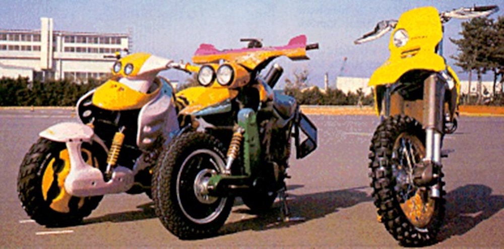 Hơn 30 năm trước Suzuki đã từng làm ra những chiếc xe máy 'siêu nhân' dẫn động hai cầu như ô tô- Ảnh 1.