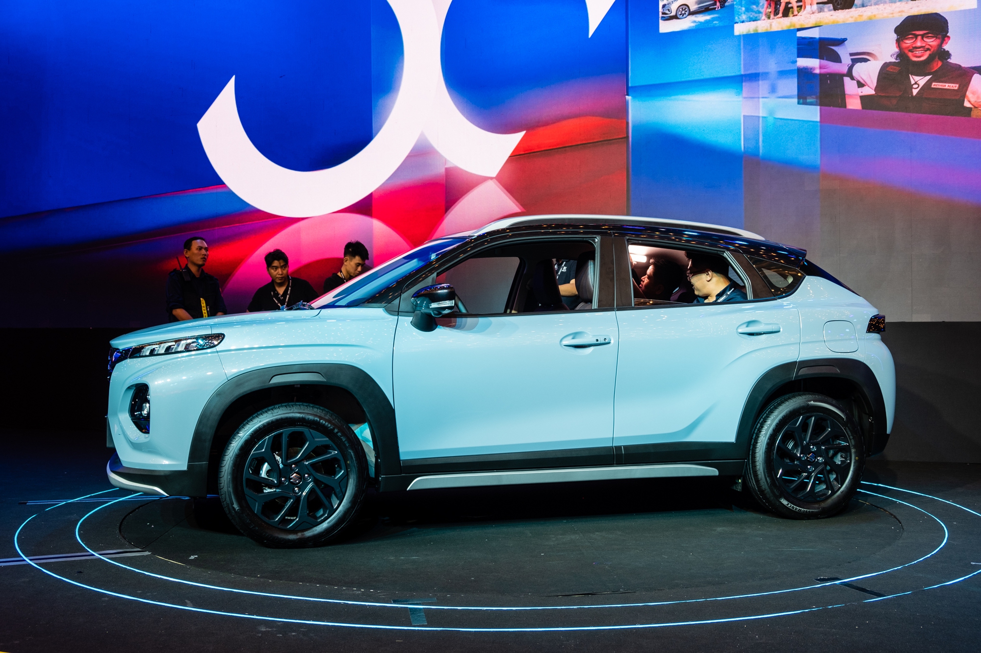 So sánh 3 bản Suzuki Fronx: Chênh nhiều nhất 130 triệu đồng, đánh đổi là dàn công nghệ ADAS duy nhất phân khúc- Ảnh 4.