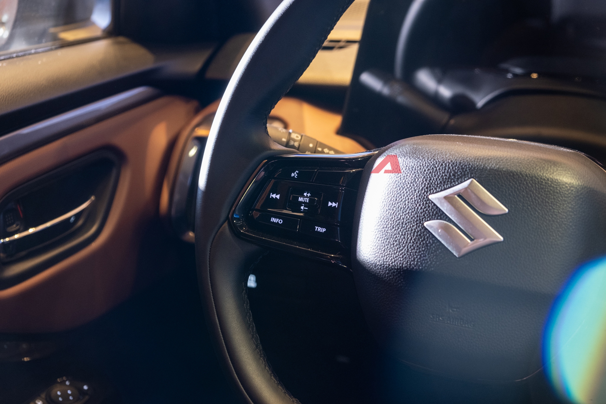 Suzuki eVitara bất ngờ xuất hiện tại Việt Nam: SUV thuần điện đi được tối đa 500km/lần sạc- Ảnh 14.