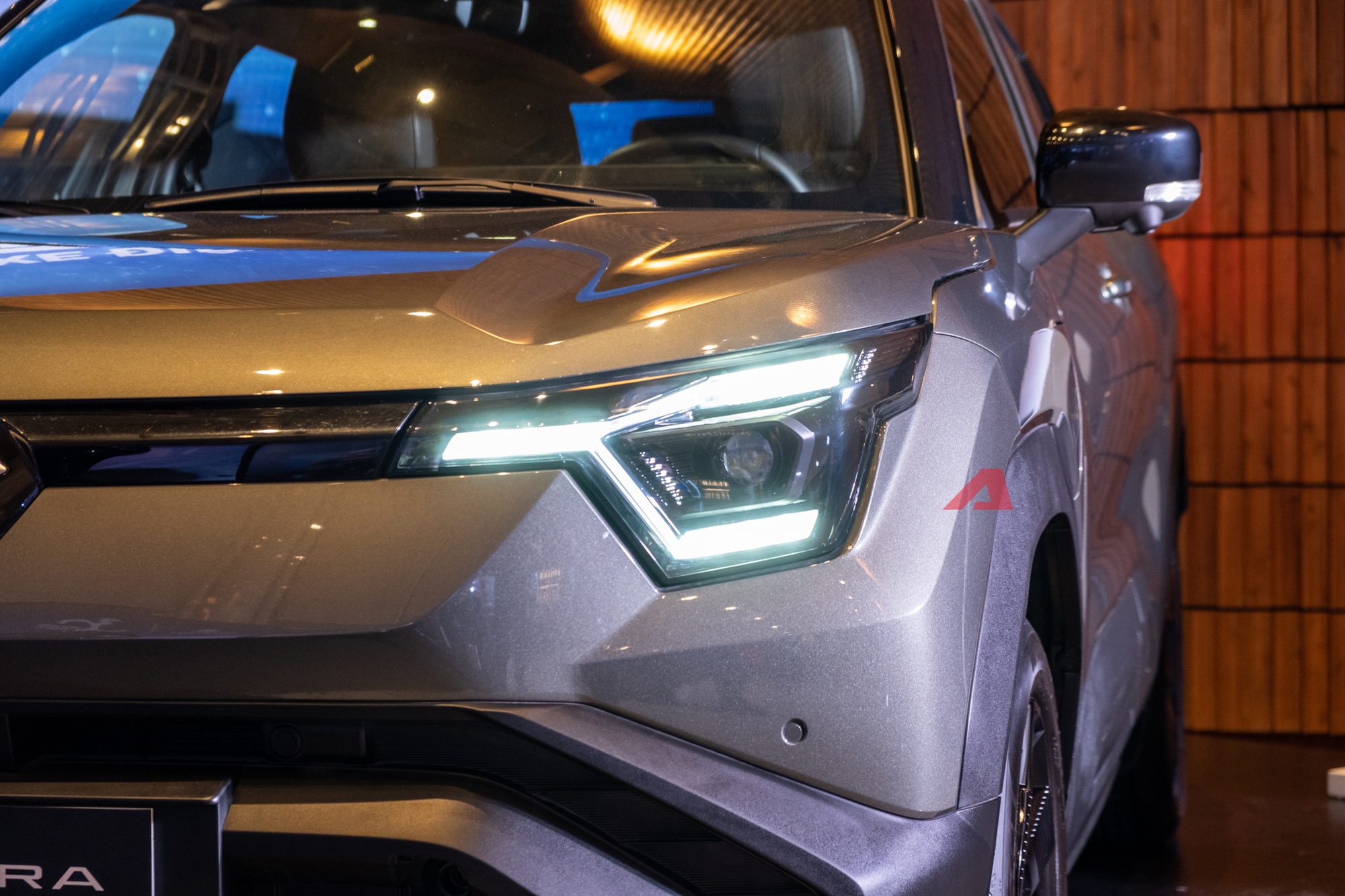 Suzuki eVitara bất ngờ xuất hiện tại Việt Nam: SUV thuần điện đi được tối đa 500km/lần sạc- Ảnh 6.