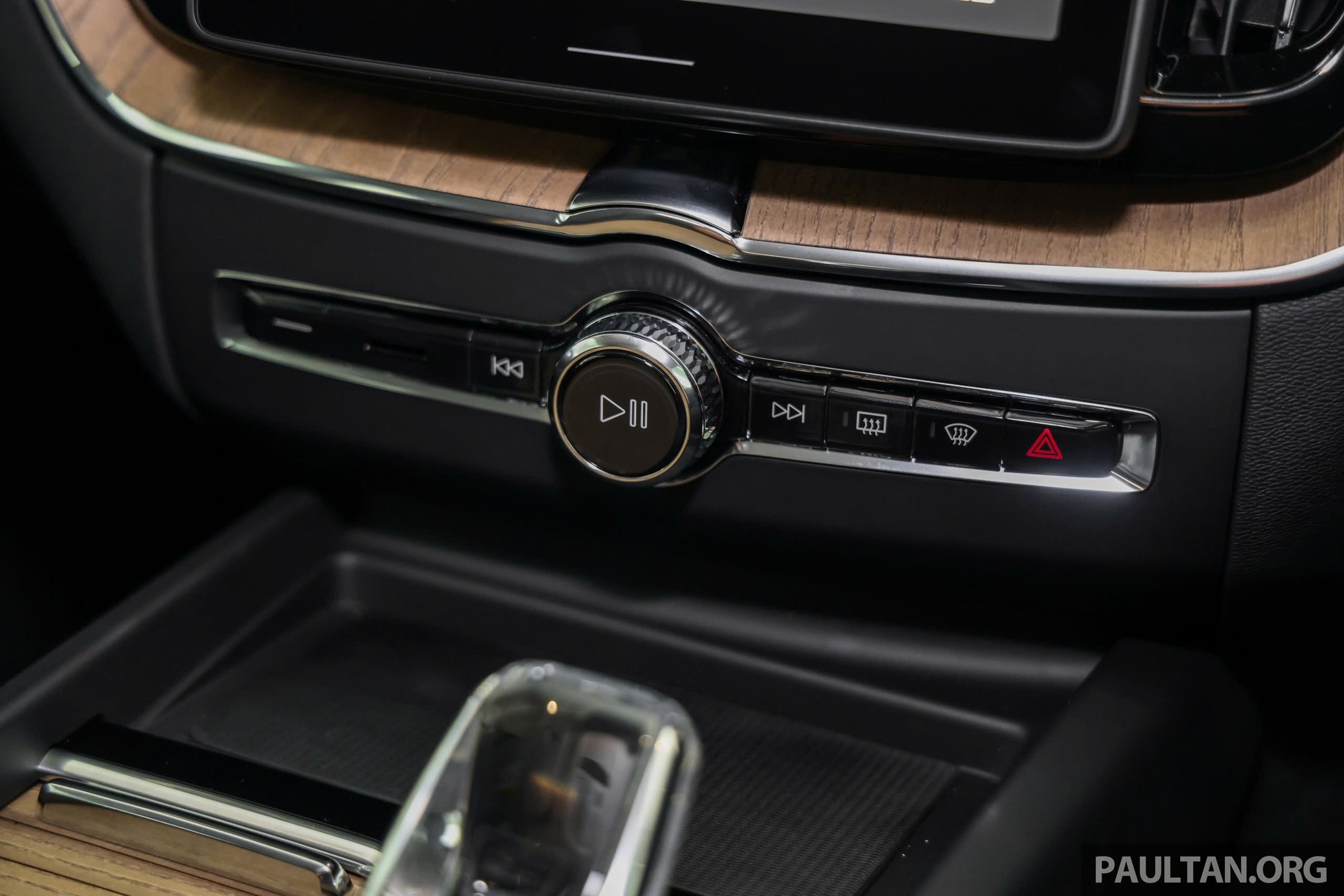 Volvo XC60 bản nâng cấp đến Đông Nam Á: Giá quy đổi từ 2 tỷ đồng, có bản PHEV chạy 89km không cần xăng- Ảnh 18.