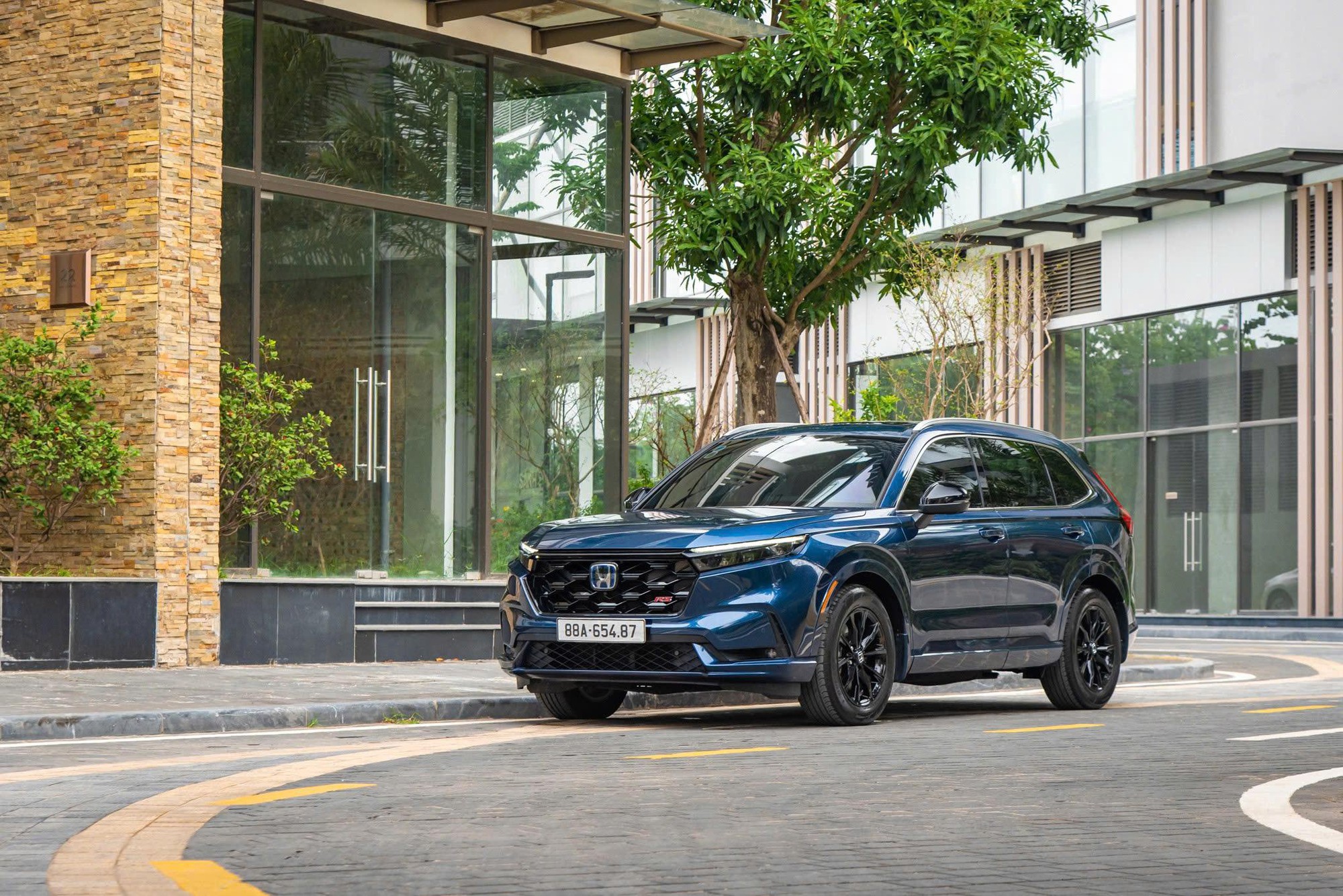 ‘Trận chiến’ Xe Hybrid của năm tại CCA 2025: Honda CR-V e:HEV RS là ứng cử viên sáng giá- Ảnh 1.