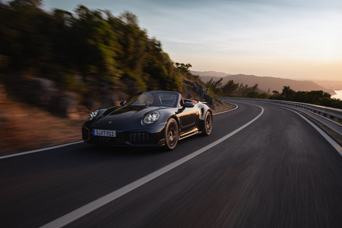 Porsche 911 Turbo S ra mắt tại Việt Nam, công suất hơn 700 mã lực- Ảnh 1.