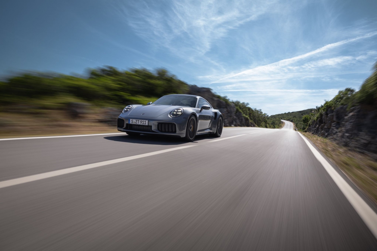 Porsche 911 Turbo S ra mắt tại Việt Nam, công suất hơn 700 mã lực- Ảnh 3.