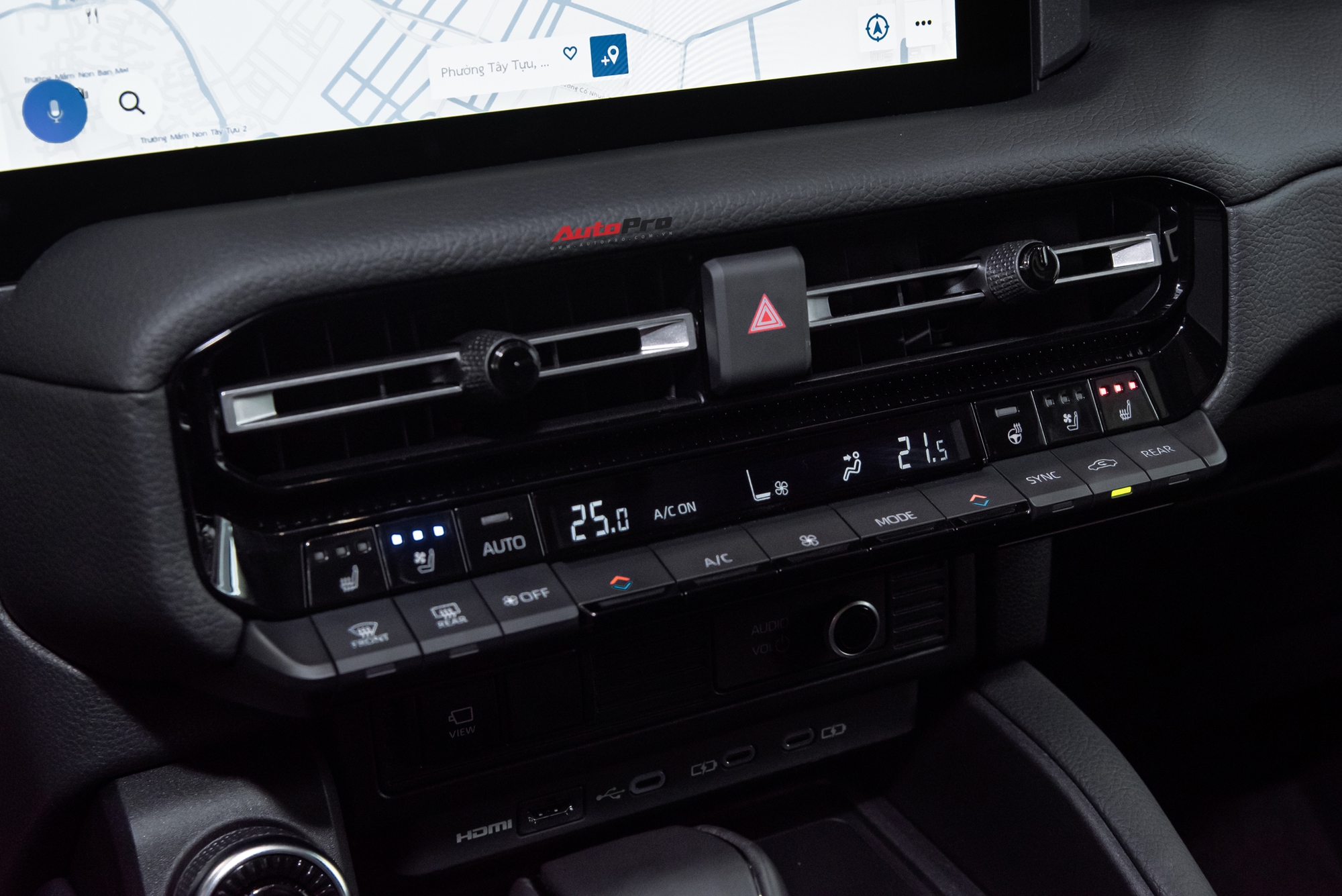 Qua thời ‘kèm lạc’ tới nửa tỷ, Toyota Prado nay giảm giá tại đại lý: Thực tế còn 3,43 tỷ đồng, lý do đến từ một điều dễ hiểu- Ảnh 20. Qua thời ‘kèm lạc’ tới nửa tỷ, Toyota Prado nay giảm giá tại đại lý: Thực tế còn 3,43 tỷ đồng, lý do đến từ một điều dễ hiểu- Ảnh 20.