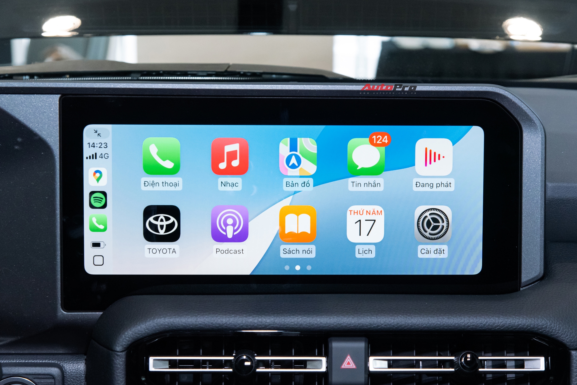 Qua thời ‘kèm lạc’ tới nửa tỷ, Toyota Prado nay giảm giá tại đại lý: Thực tế còn 3,43 tỷ đồng, lý do đến từ một điều dễ hiểu- Ảnh 17. Qua thời ‘kèm lạc’ tới nửa tỷ, Toyota Prado nay giảm giá tại đại lý: Thực tế còn 3,43 tỷ đồng, lý do đến từ một điều dễ hiểu- Ảnh 17.