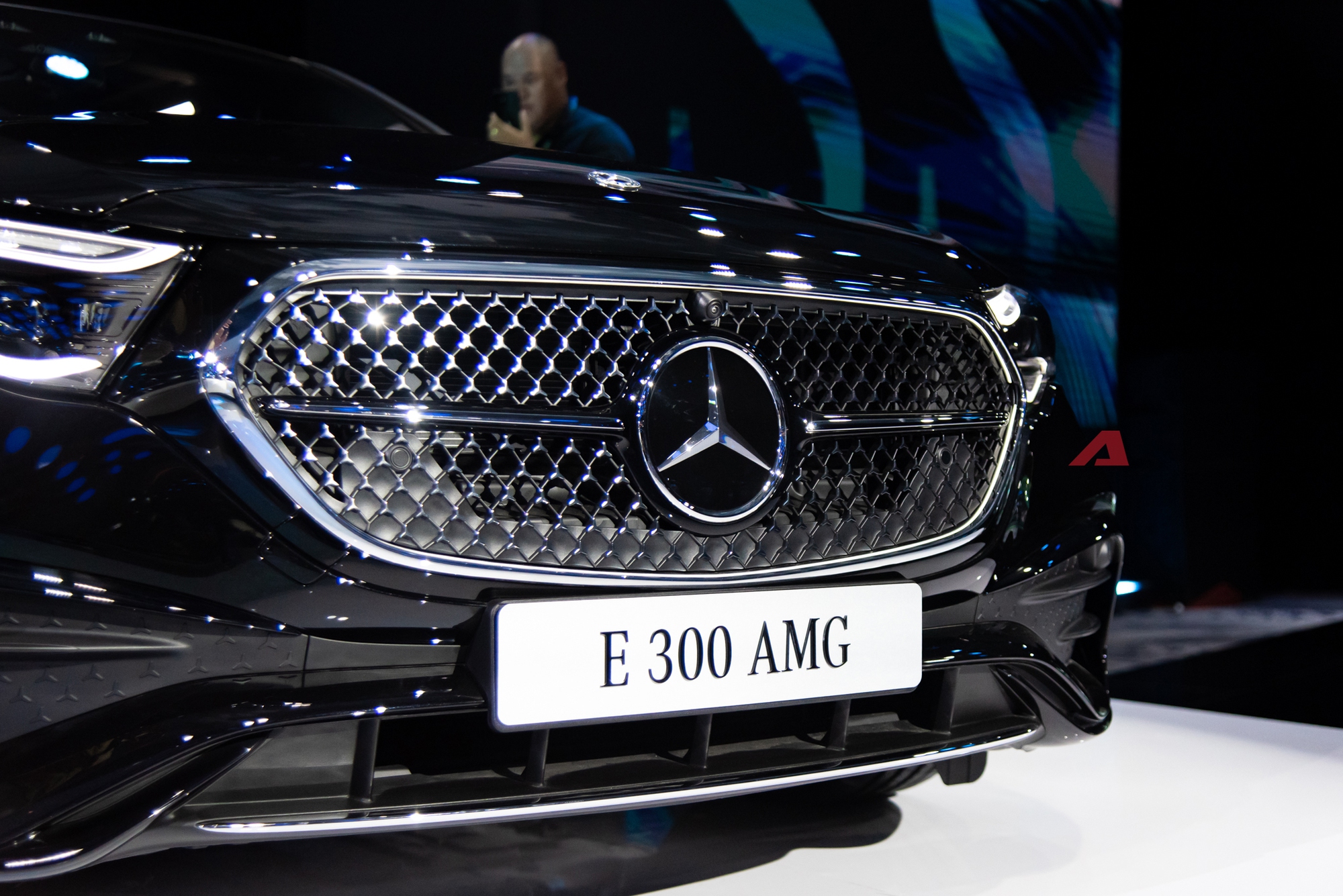 Video này không chỉ có E-Class 2025, tiết lộ của chuyên gia sản phẩm Mercedes-Benz Việt Nam gây bất ngờ- Ảnh 21.