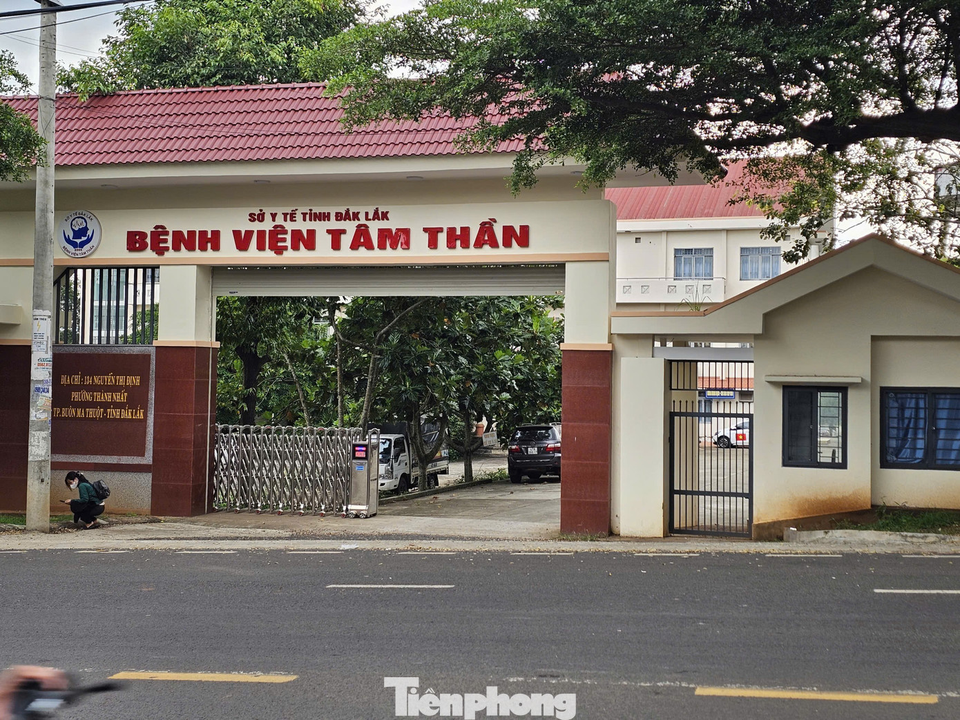 Mới nhất vụ chặn xe đánh người hộc máu miệng rồi quát 'mày biết tao là ai không?'- Ảnh 1.