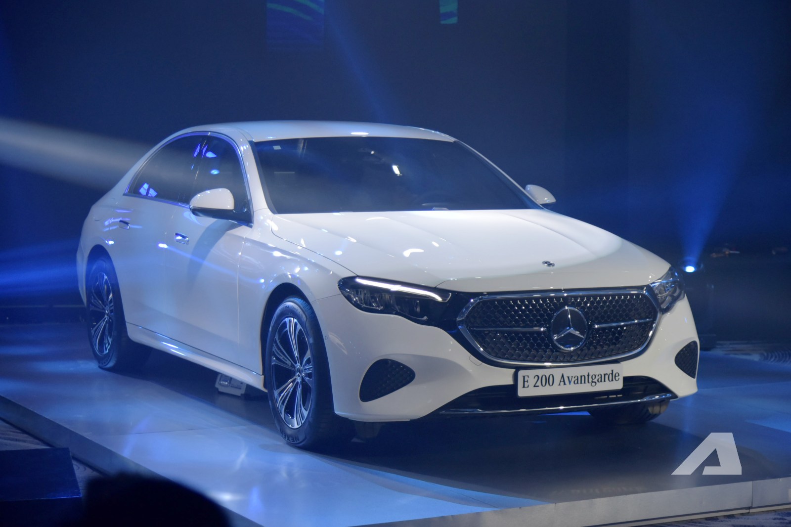 Người chọn từng option E-Class tại Việt Nam: ‘Bắt đầu từ khi xe chưa ra mắt toàn cầu, mất 2 năm để hoàn thiện’- Ảnh 5. Người chọn từng option E-Class tại Việt Nam: ‘Bắt đầu từ khi xe chưa ra mắt toàn cầu, mất 2 năm để hoàn thiện’- Ảnh 5.