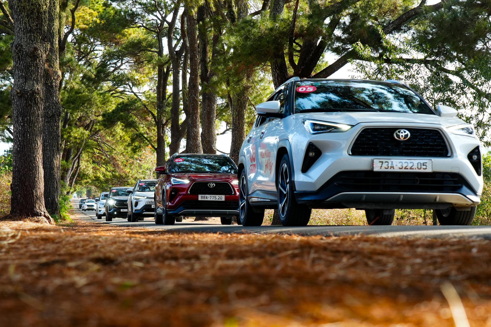 Toyota dùng ưu đãi khủng, thúc đẩy thị trường xe Hybrid dịp cuối năm- Ảnh 4.