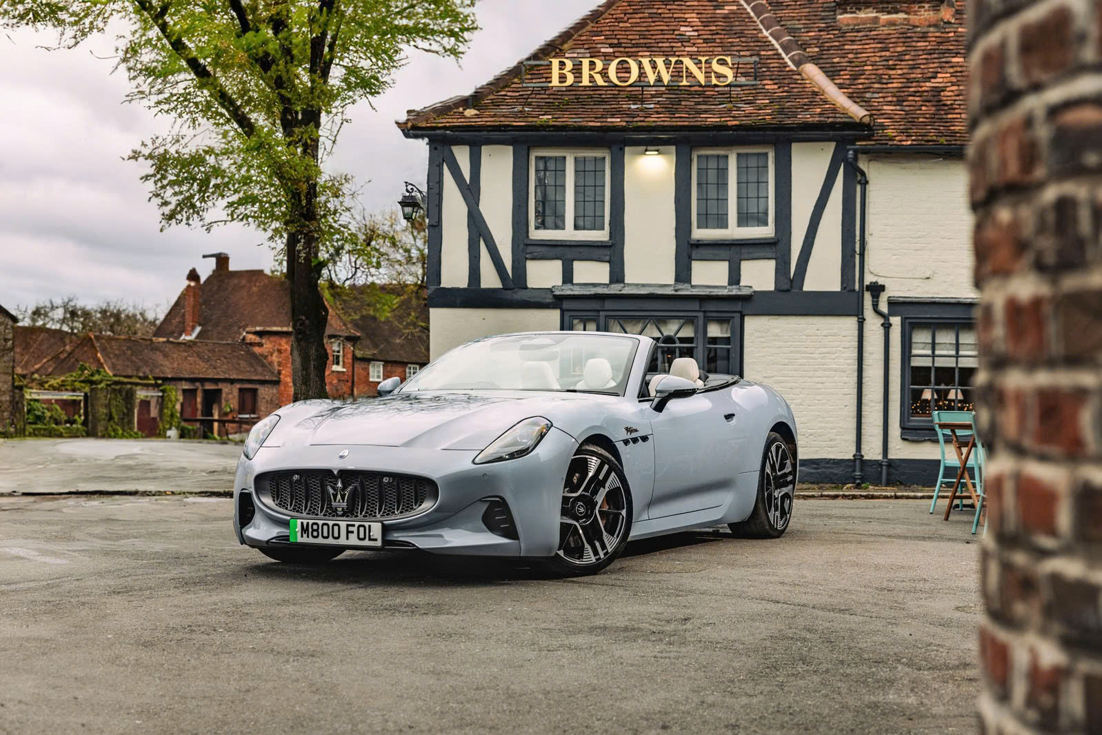 3 mẫu ô tô mới chốt ra mắt Việt Nam ngày 31/10: Toàn là xe thể thao, 2 mẫu thuần điện đến từ Italy, có mẫu mạnh tới 750 mã lực- Ảnh 4. 3 mẫu ô tô mới chốt ra mắt Việt Nam ngày 31/10: Toàn là xe thể thao, 2 mẫu thuần điện đến từ Italy, có mẫu mạnh tới 750 mã lực- Ảnh 4.