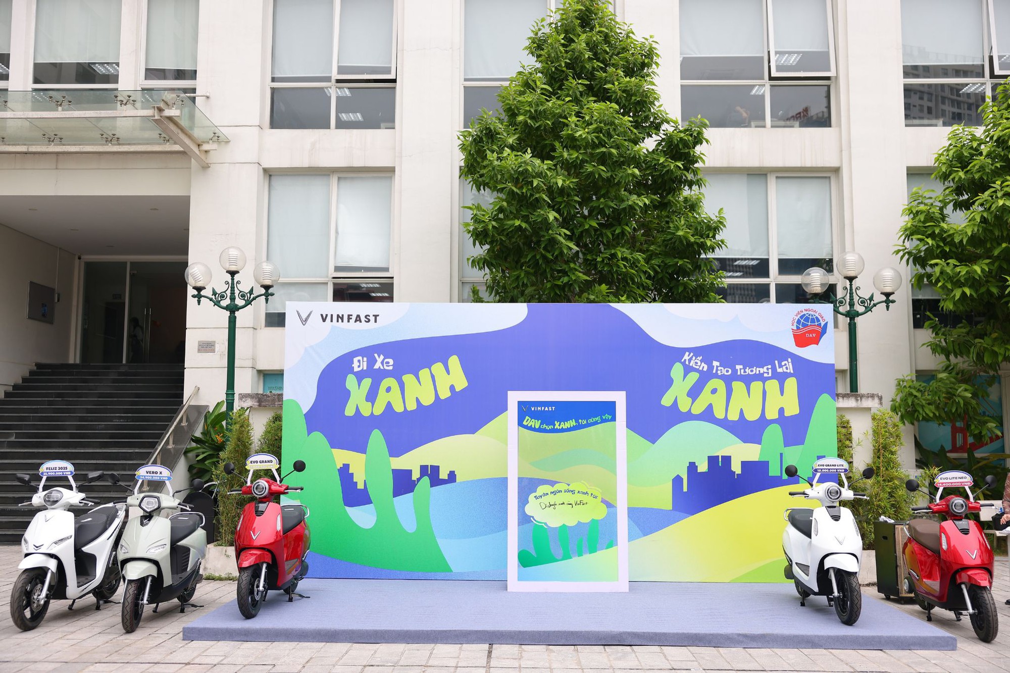 Cuộc thi hùng biện Green Voices có thí sinh đầu tiên vào chung kết: Chiến thắng nhờ thông điệp ‘sạc lại tư duy hội nhập’- Ảnh 6.