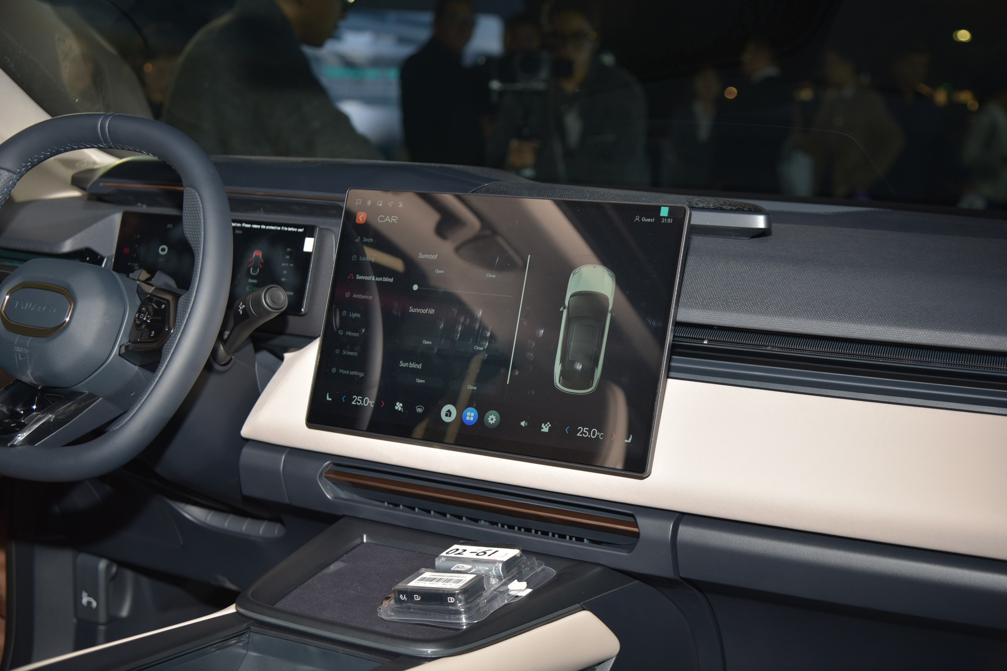 Lynk & Co 08 ra mắt Việt Nam: Giá từ 1,299 tỷ đồng, 5 chỗ nhưng ngang cỡ Santa Fe, PHEV, đầy bình dư sức chạy Hà Nội - Nha Trang- Ảnh 8.