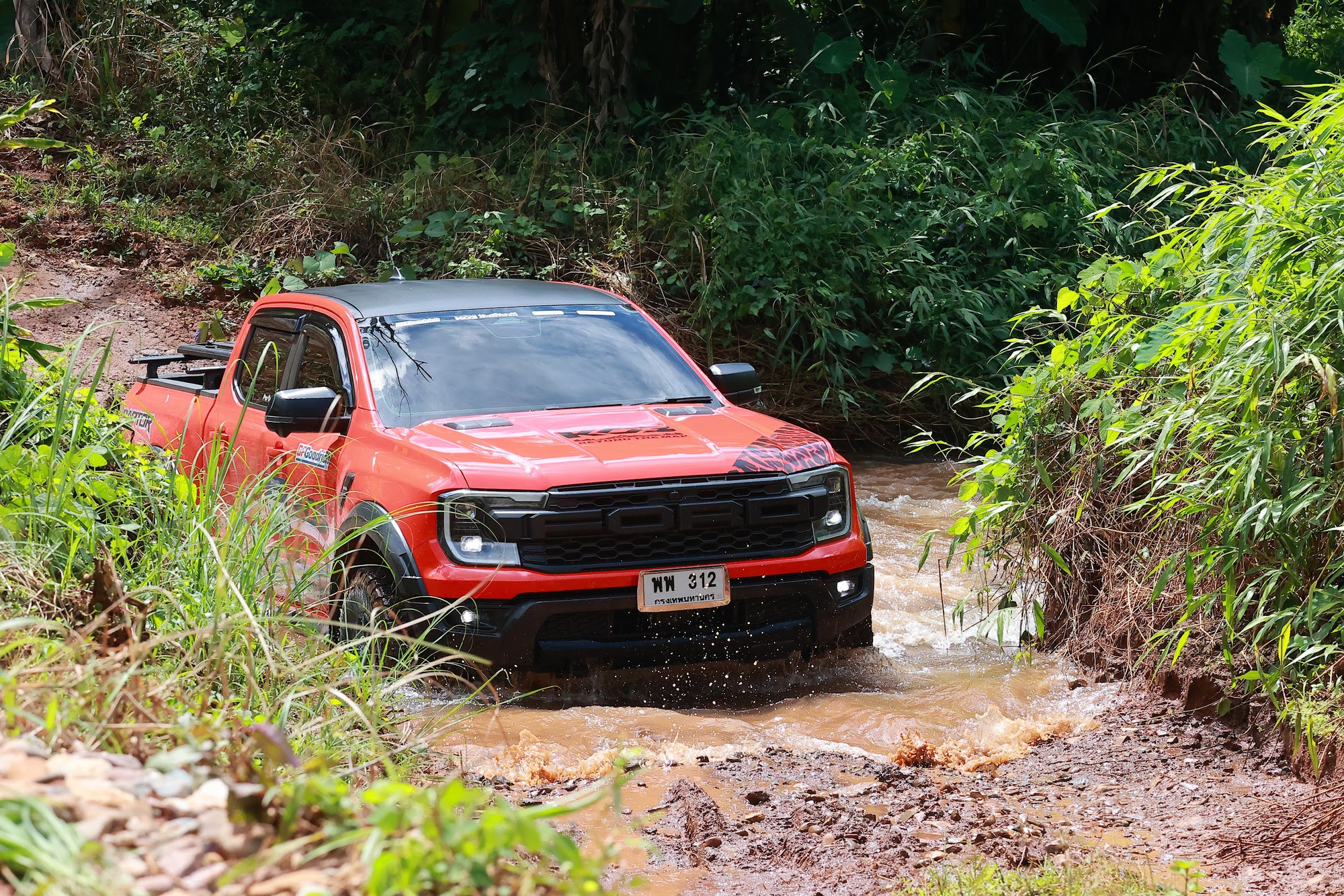 BFGoodrich KO3: Bản lĩnh vượt 4.000 khúc cua gắt, sinh tồn ngoài vùng phủ sóng- Ảnh 3. BFGoodrich KO3: Bản lĩnh vượt 4.000 khúc cua gắt, sinh tồn ngoài vùng phủ sóng- Ảnh 3.