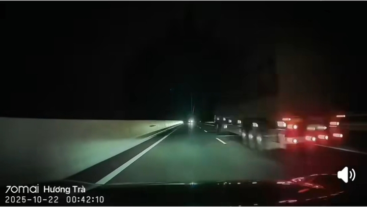 Phạt 35 triệu đồng với tài xế ô tô đi ngược chiều trên cao tốc Hải Phòng - Móng Cái- Ảnh 1.