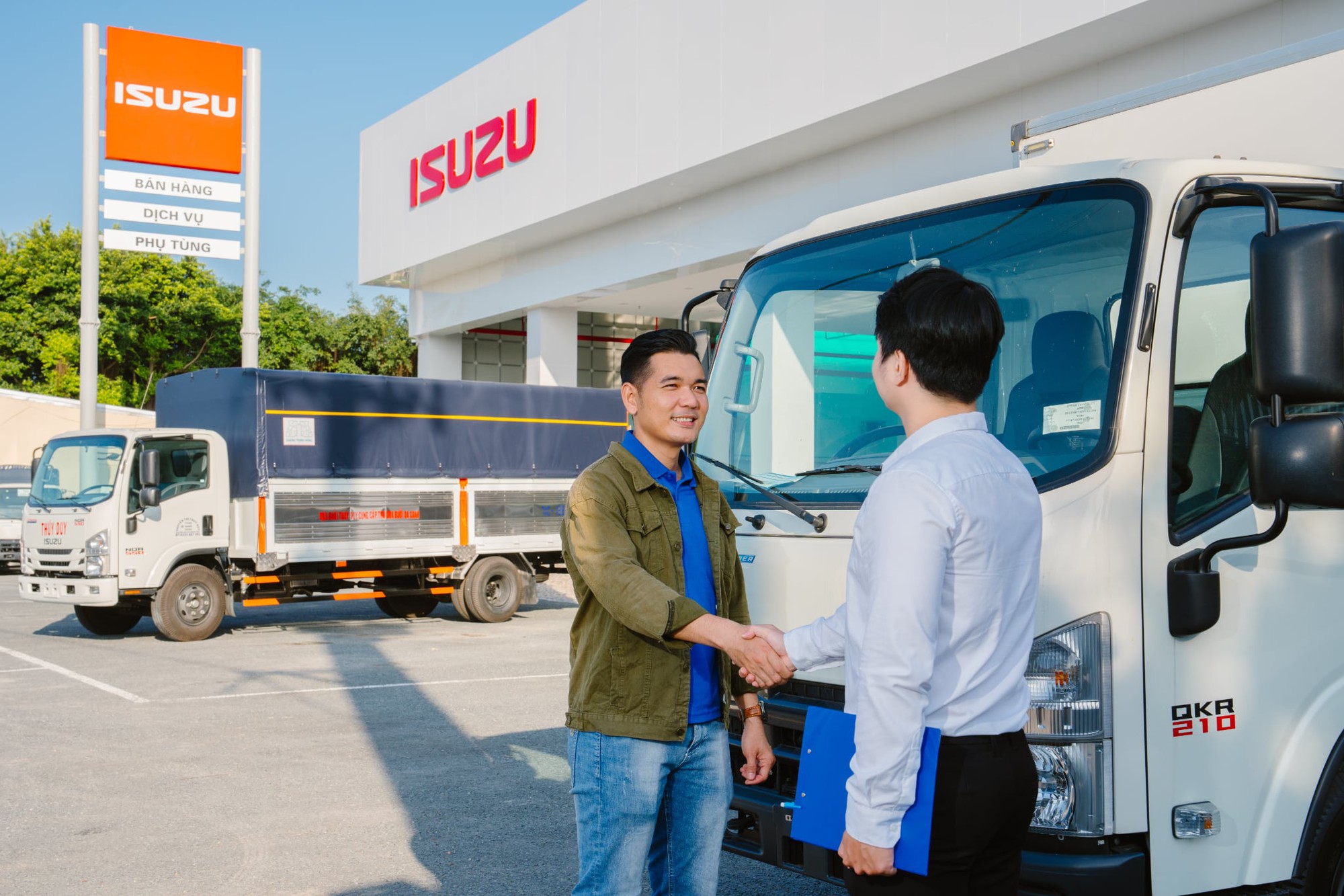 30 năm Isuzu tại Việt Nam: Từ lắp ráp xe đến cung cấp giải pháp vận tải- Ảnh 4. 30 năm Isuzu tại Việt Nam: Từ lắp ráp xe đến cung cấp giải pháp vận tải- Ảnh 4.