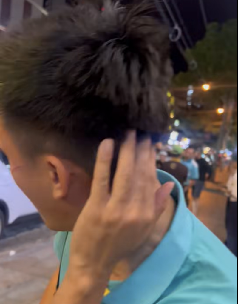 Clip tài xế taxi công nghệ bị đánh tới tấp ở Nha Trang gây xôn xao mạng xã hội- Ảnh 2. Clip tài xế taxi công nghệ bị đánh tới tấp ở Nha Trang gây xôn xao mạng xã hội- Ảnh 2.