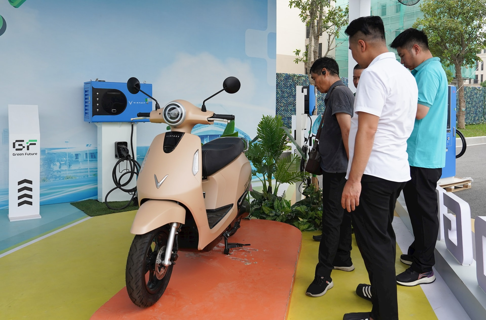 Nói thật là, sao Honda và nhiều hãng Nhật lại cần đến 2 - 3 năm nữa để “chuyển đổi xanh” trong khi chính sách đã định từ lâu- Ảnh 4.