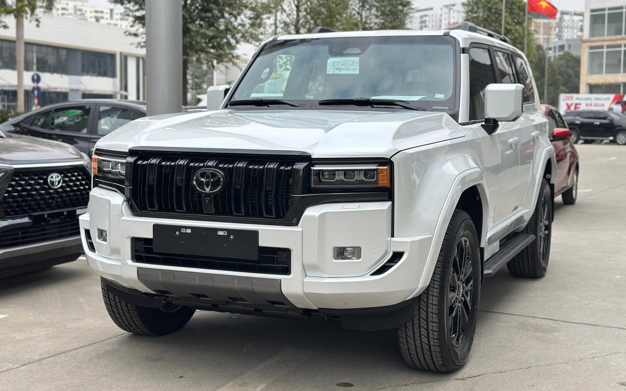 5 xe từng ‘kèm lạc’, bán chênh tại Việt Nam nay phải giảm giá mạnh kiếm khách: Đều là SUV phổ thông, có mẫu giảm tới cả trăm triệu đồng- Ảnh 2.