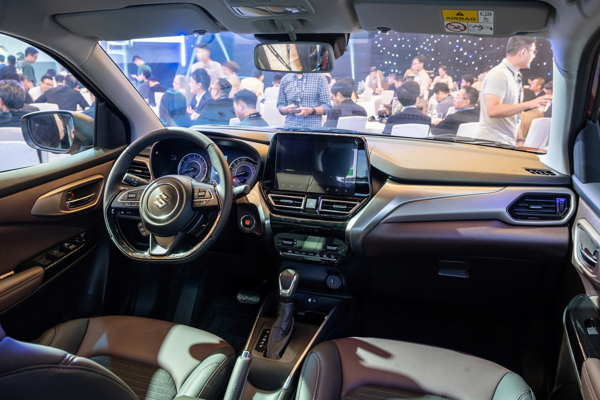 Suzuki Việt Nam đặt mục tiêu bán 2.500 chiếc Fronx trong năm 2026- Ảnh 3.