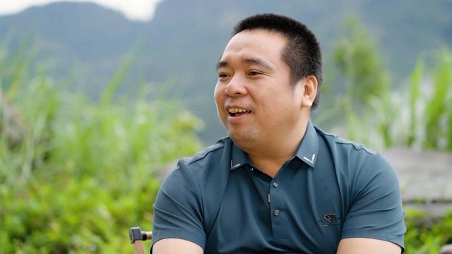 Người đàn ông 15 năm sửa "xe Tàu" nói thẳng trải nghiệm lần đầu cầm lái Geely Coolray- Ảnh 2. Người đàn ông 15 năm sửa "xe Tàu" nói thẳng trải nghiệm lần đầu cầm lái Geely Coolray- Ảnh 2.