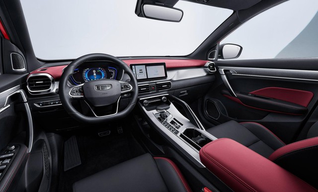 Người đàn ông 15 năm sửa "xe Tàu" nói thẳng trải nghiệm lần đầu cầm lái Geely Coolray- Ảnh 4. Người đàn ông 15 năm sửa "xe Tàu" nói thẳng trải nghiệm lần đầu cầm lái Geely Coolray- Ảnh 4.