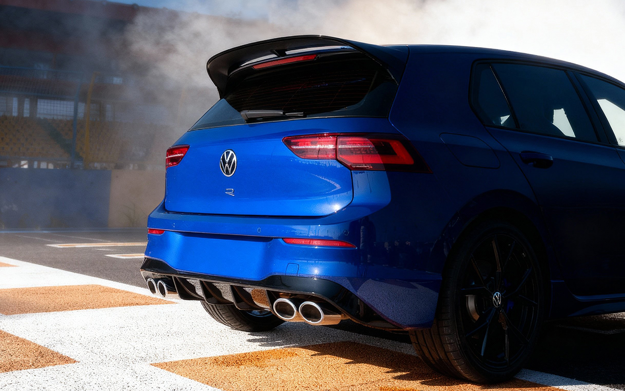 Volkswagen Golf ra mắt Việt Nam: Giá từ 798 triệu đồng, 6 phiên bản, mạnh nhất gần 320hp, thách thức Civic- Ảnh 5.