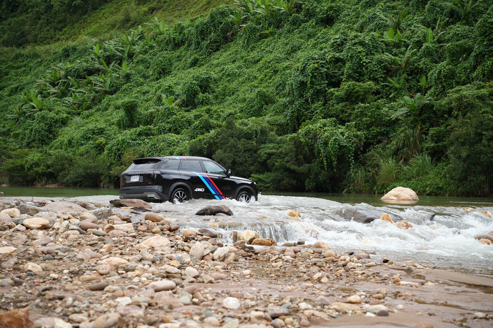 Jaecoo J7 AWD Individual chính thức ra mắt tại Việt Nam: Giá ưu đãi 799 triệu đồng, thêm hệ dẫn động 4 bánh- Ảnh 3.