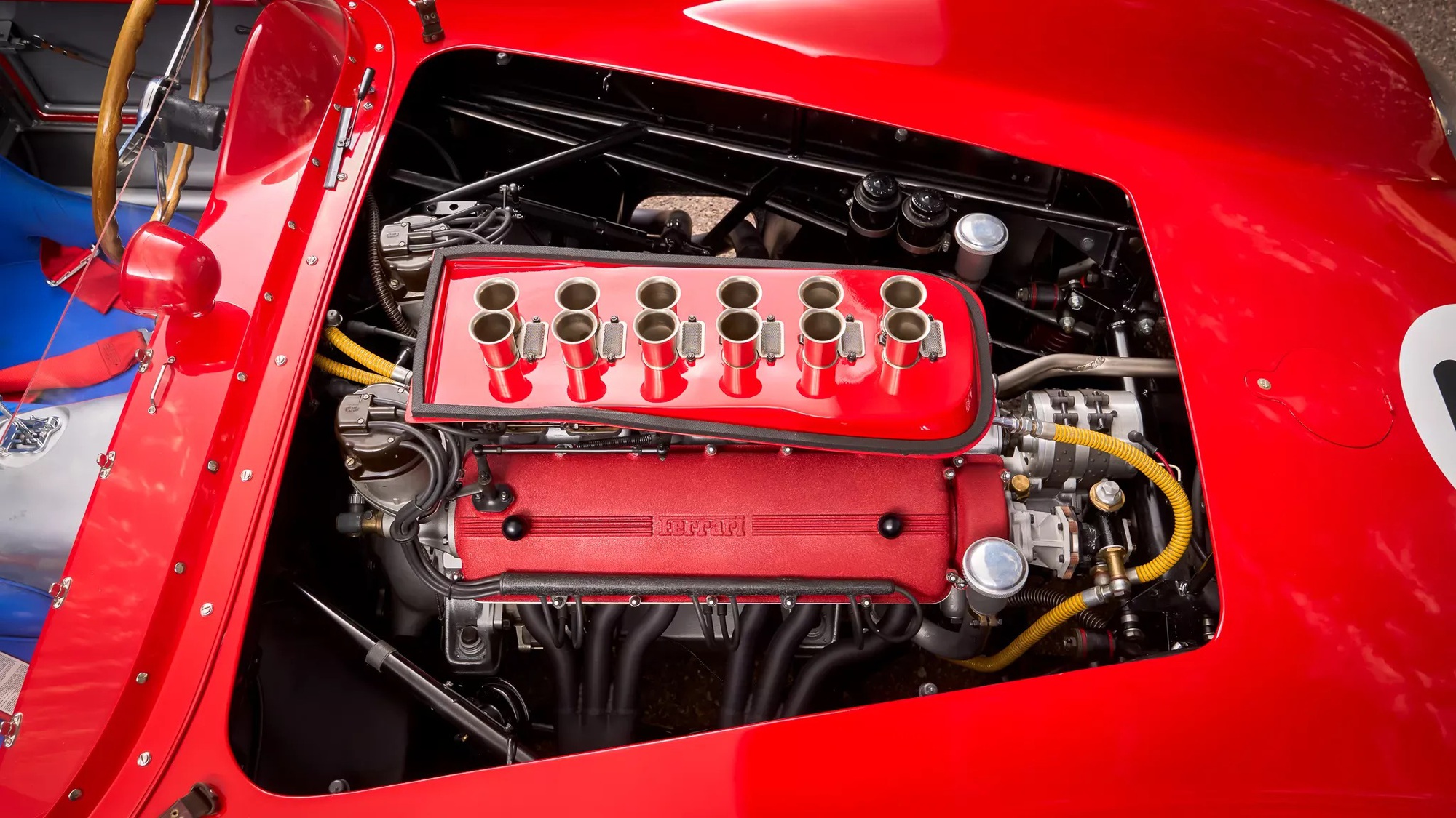 Chiếc xe 'giống' Ferrari này có giá đắt hơn nhiều siêu xe đời mới: Quy đổi hơn 13 tỷ đồng, không phải cứ có tiền là mua được- Ảnh 6.