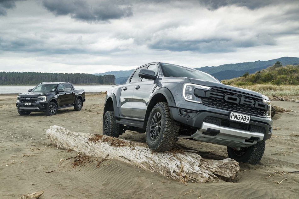 Ford Ranger Raptor thành 'cơn sốt' ở đây dù quy đổi 1,6 tỷ đồng: Khách chủ yếu là doanh nghiệp, công ty cho thuê xe tranh thủ thời cơ- Ảnh 4. Ford Ranger Raptor thành 'cơn sốt' ở đây dù quy đổi 1,6 tỷ đồng: Khách chủ yếu là doanh nghiệp, công ty cho thuê xe tranh thủ thời cơ- Ảnh 4.