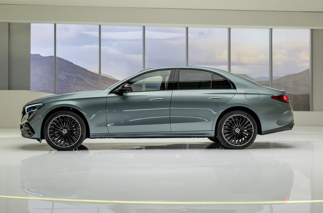 Chuỗi sự kiện trưng bày và lái thử Mercedes-Benz tại 4 thành phố lớn- Ảnh 5. Chuỗi sự kiện trưng bày và lái thử Mercedes-Benz tại 4 thành phố lớn- Ảnh 5.