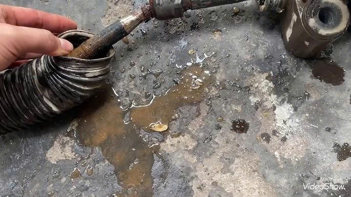 Vì sao hệ thống lái dễ “hỏng đầu tiên” khi ô tô lội nước, kể cả xe điện?- Ảnh 2.