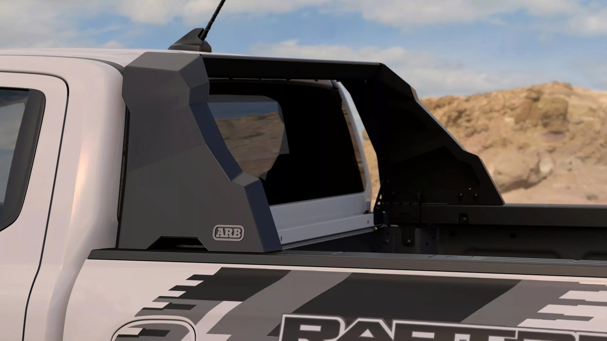 Ford Ranger Raptor tại quốc gia này có bản độ chính hãng: Thêm đèn trợ sáng, thanh thể thao, giới hạn 500 chiếc, giá tăng hơn 100 triệu đồng- Ảnh 4. Ford Ranger Raptor tại quốc gia này có bản độ chính hãng: Thêm đèn trợ sáng, thanh thể thao, giới hạn 500 chiếc, giá tăng hơn 100 triệu đồng- Ảnh 4.