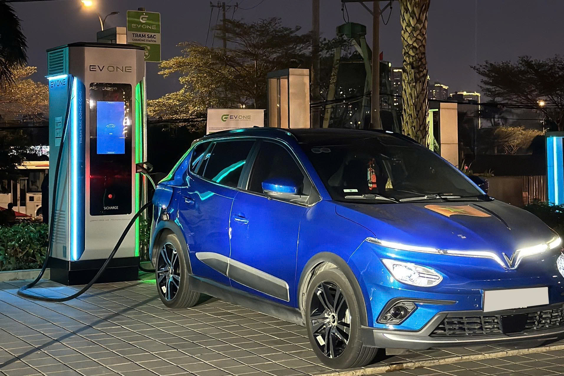 ‘Quy mô trạm sạc lớn ở Việt Nam đứng số một Đông Nam Á, có điểm hơn cả châu Âu’- Ảnh 4. ‘Quy mô trạm sạc lớn ở Việt Nam đứng số một Đông Nam Á, có điểm hơn cả châu Âu’- Ảnh 4.