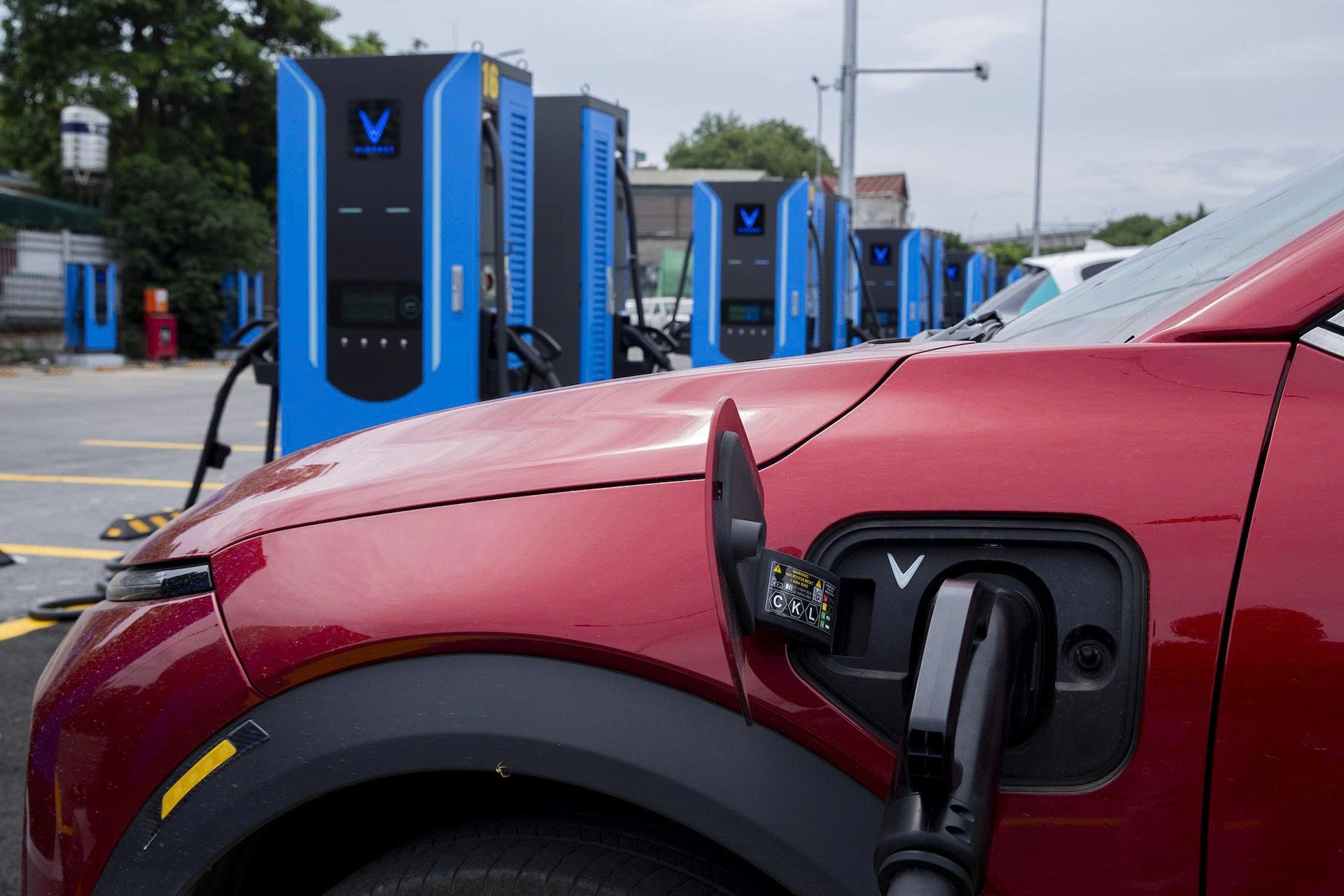 ‘Quy mô trạm sạc lớn ở Việt Nam đứng số một Đông Nam Á, có điểm hơn cả châu Âu’- Ảnh 2. ‘Quy mô trạm sạc lớn ở Việt Nam đứng số một Đông Nam Á, có điểm hơn cả châu Âu’- Ảnh 2.