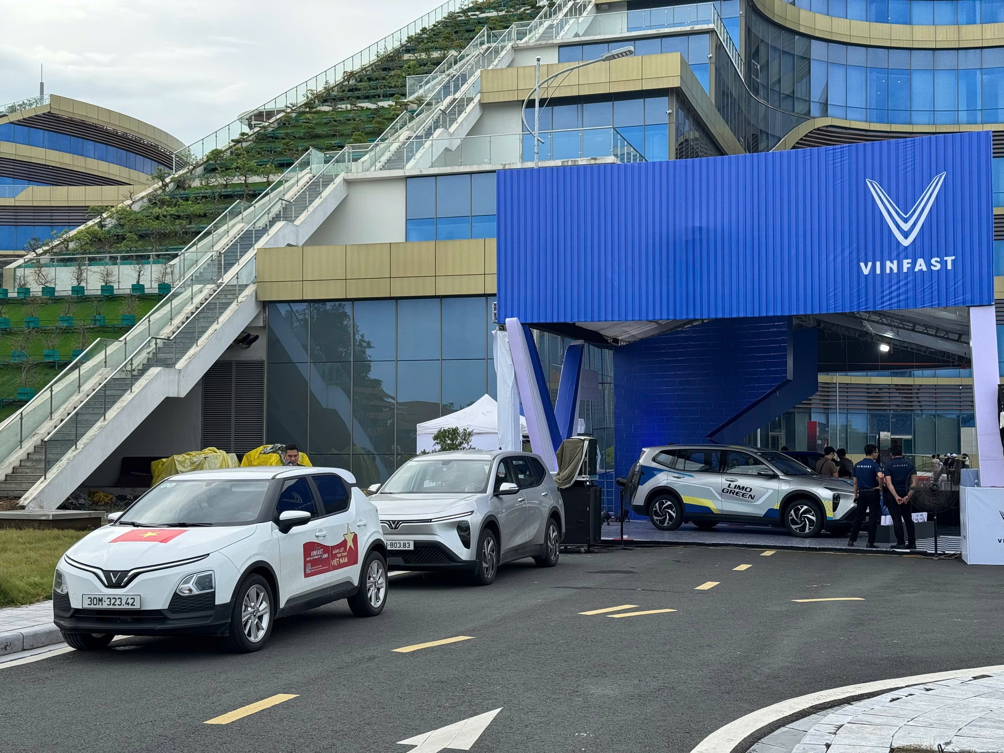 ‘Quy mô trạm sạc lớn ở Việt Nam đứng số một Đông Nam Á, có điểm hơn cả châu Âu’- Ảnh 7. ‘Quy mô trạm sạc lớn ở Việt Nam đứng số một Đông Nam Á, có điểm hơn cả châu Âu’- Ảnh 7.