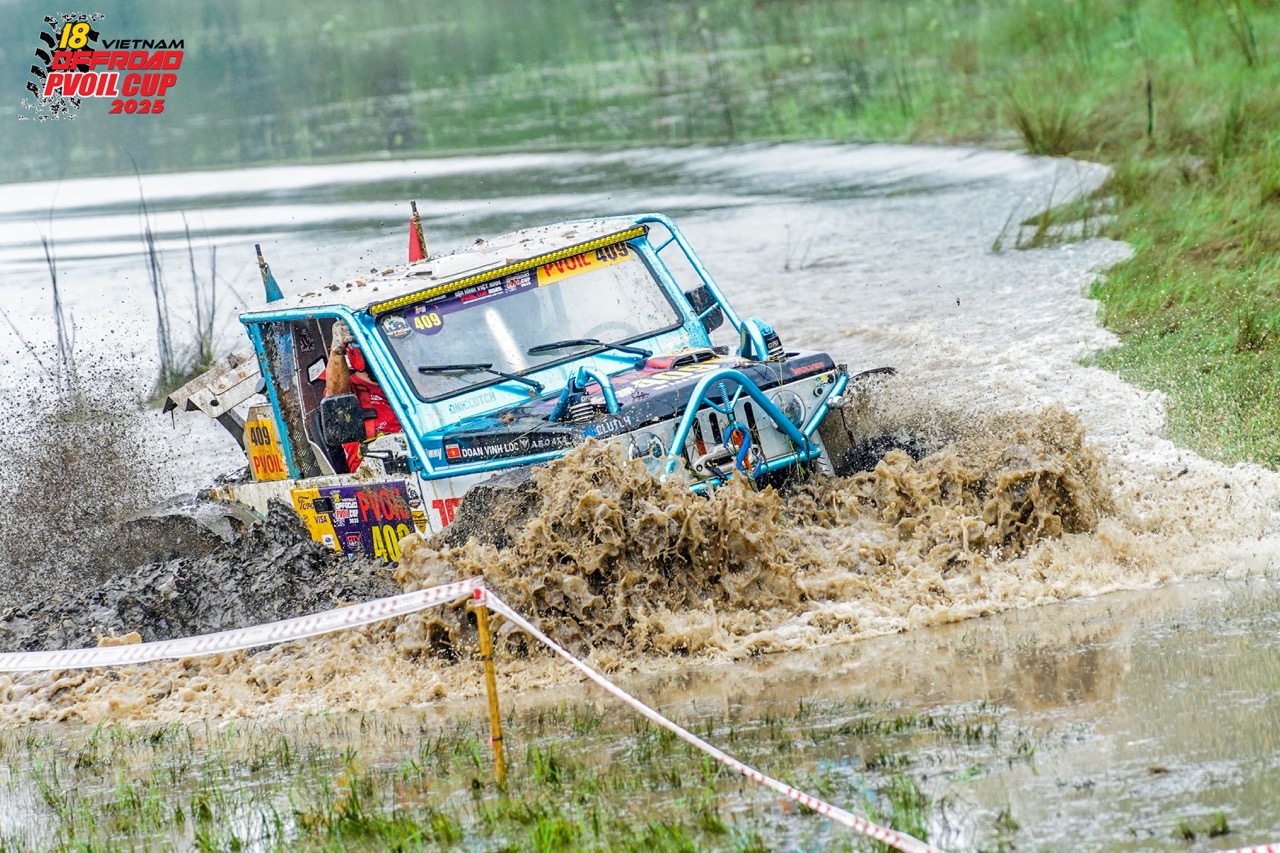 Giải đua xe địa hình lớn nhất Việt Nam khởi tranh: Tổng giải thưởng 600 triệu đồng, 3 ngày, 70 đội, 140 tay đua, 24 đường thi, 750 lượt thi, đường đua đêm quay lại- Ảnh 3. Giải đua xe địa hình lớn nhất Việt Nam khởi tranh: Tổng giải thưởng 600 triệu đồng, 3 ngày, 70 đội, 140 tay đua, 24 đường thi, 750 lượt thi, đường đua đêm quay lại- Ảnh 3.