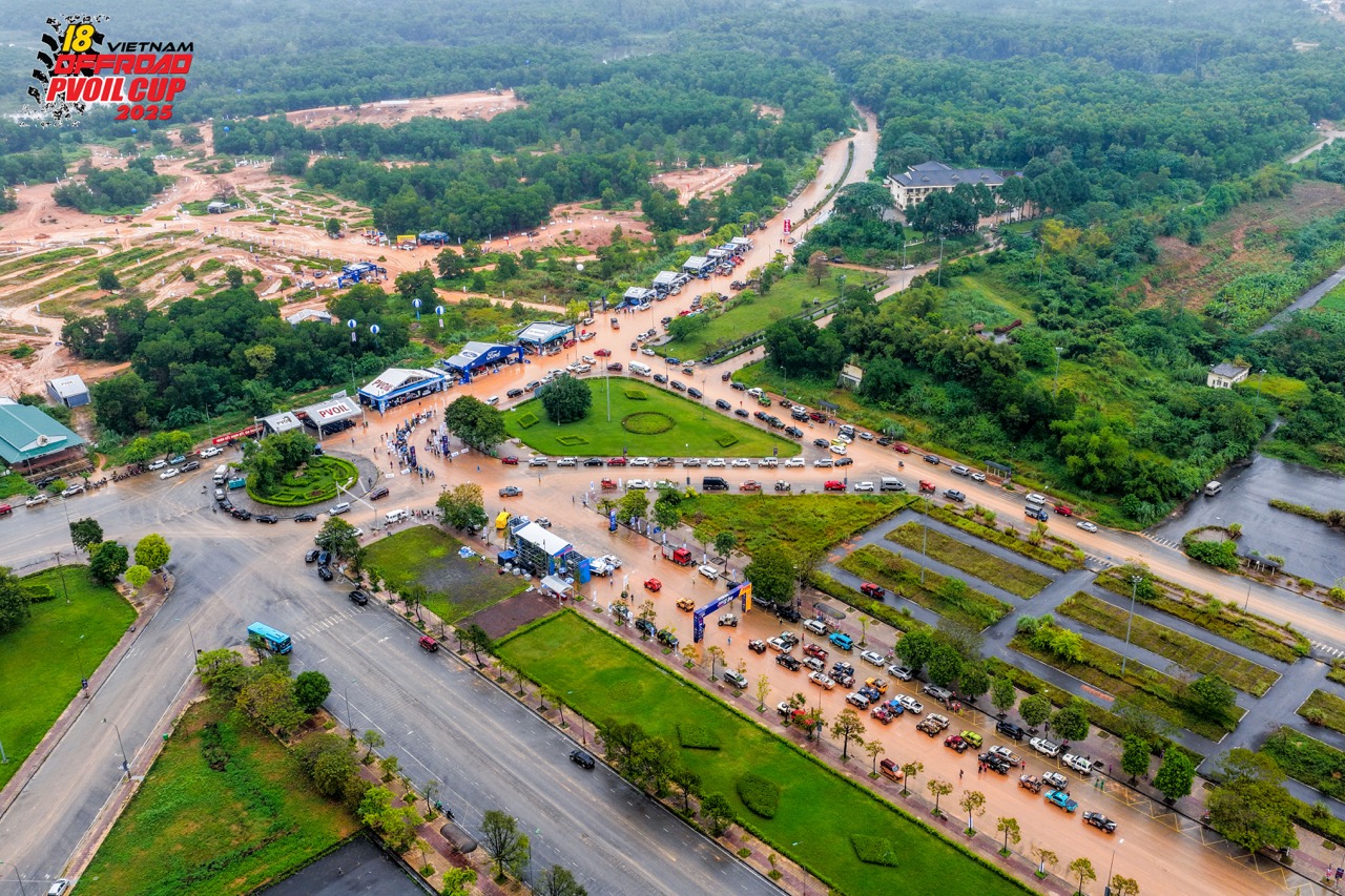 Giải đua xe địa hình lớn nhất Việt Nam khởi tranh: Tổng giải thưởng 600 triệu đồng, 3 ngày, 70 đội, 140 tay đua, 24 đường thi, 750 lượt thi, đường đua đêm quay lại- Ảnh 4. Giải đua xe địa hình lớn nhất Việt Nam khởi tranh: Tổng giải thưởng 600 triệu đồng, 3 ngày, 70 đội, 140 tay đua, 24 đường thi, 750 lượt thi, đường đua đêm quay lại- Ảnh 4.