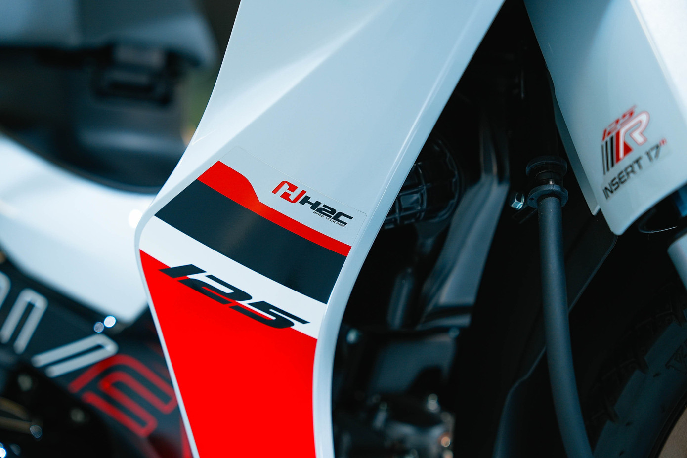 Honda Wave bản giới hạn được đưa về Việt Nam- Ảnh 4.