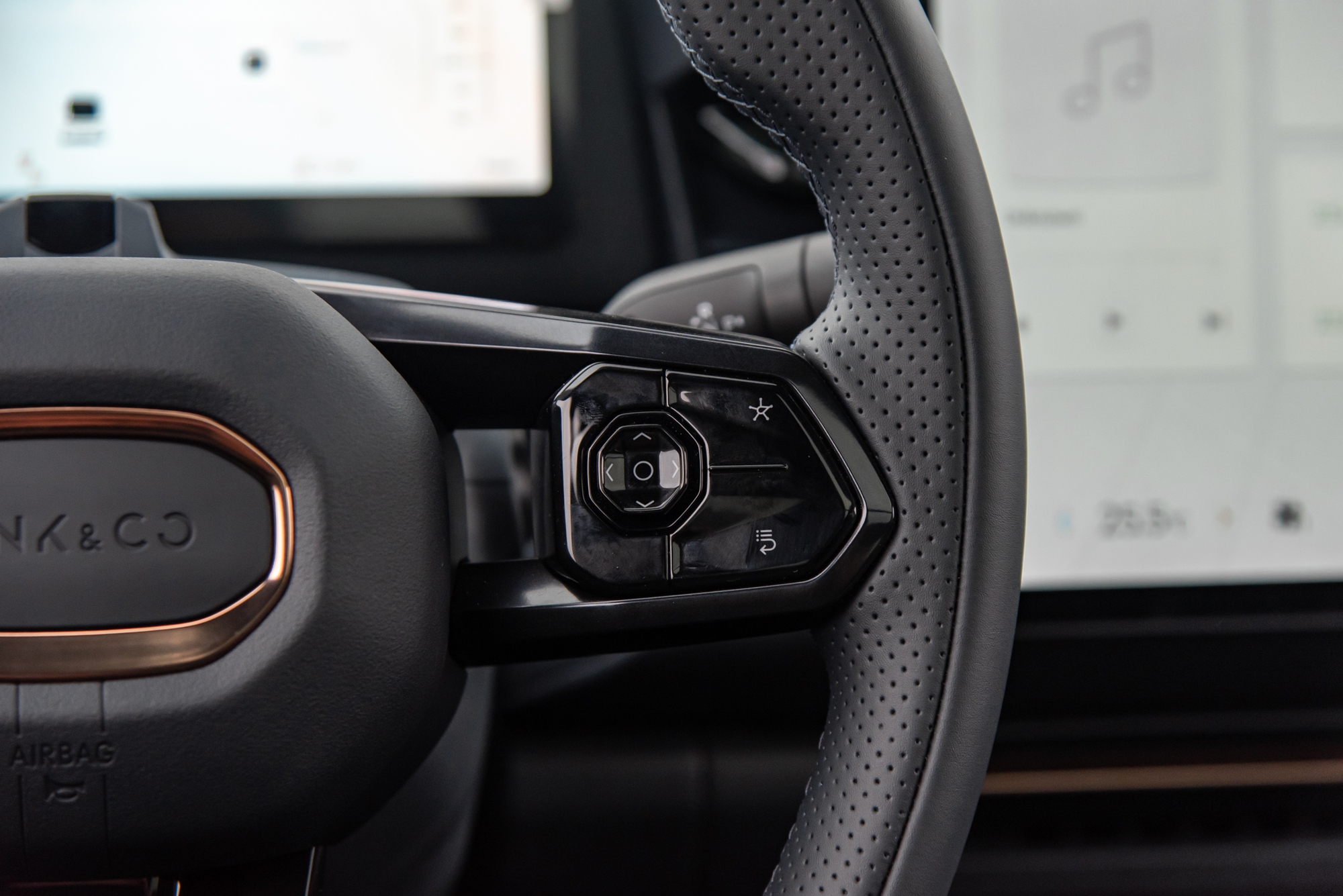 Cầm lái Lynk & Co 08 Hà Nội - Hạ Long hơn 300km/ngày: Thiếu phấn khích nhưng còn nhiều thứ hay, người ‘lười lái’ vẫn thoải mái đi xa- Ảnh 27.