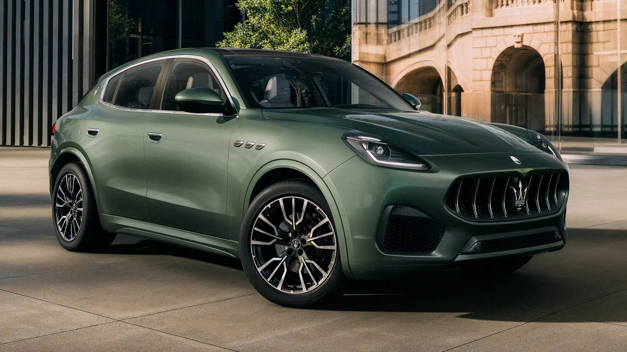 Maserati Grecale Folgore vừa ra mắt Việt Nam đã có bản mới: Chạy thêm 80km mới phải sạc bằng cách này- Ảnh 2.