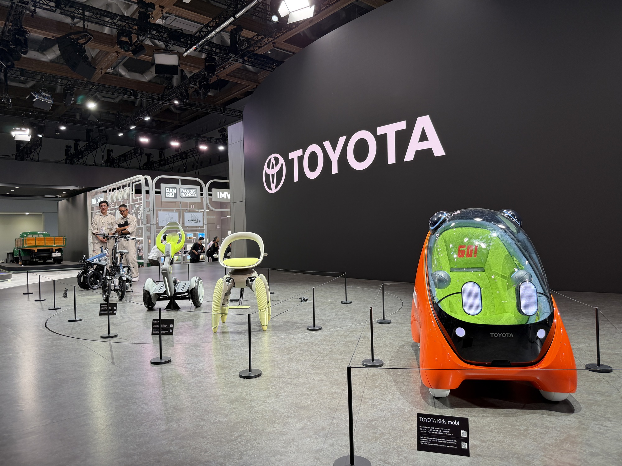 15 phút đi hết 4 gian Century, Lexus, Toyota, Daihatsu: Xe gì cũng có, giá nào cũng chơi, ai cũng có thứ dùng!- Ảnh 15. 15 phút đi hết 4 gian Century, Lexus, Toyota, Daihatsu: Xe gì cũng có, giá nào cũng chơi, ai cũng có thứ dùng!- Ảnh 15.