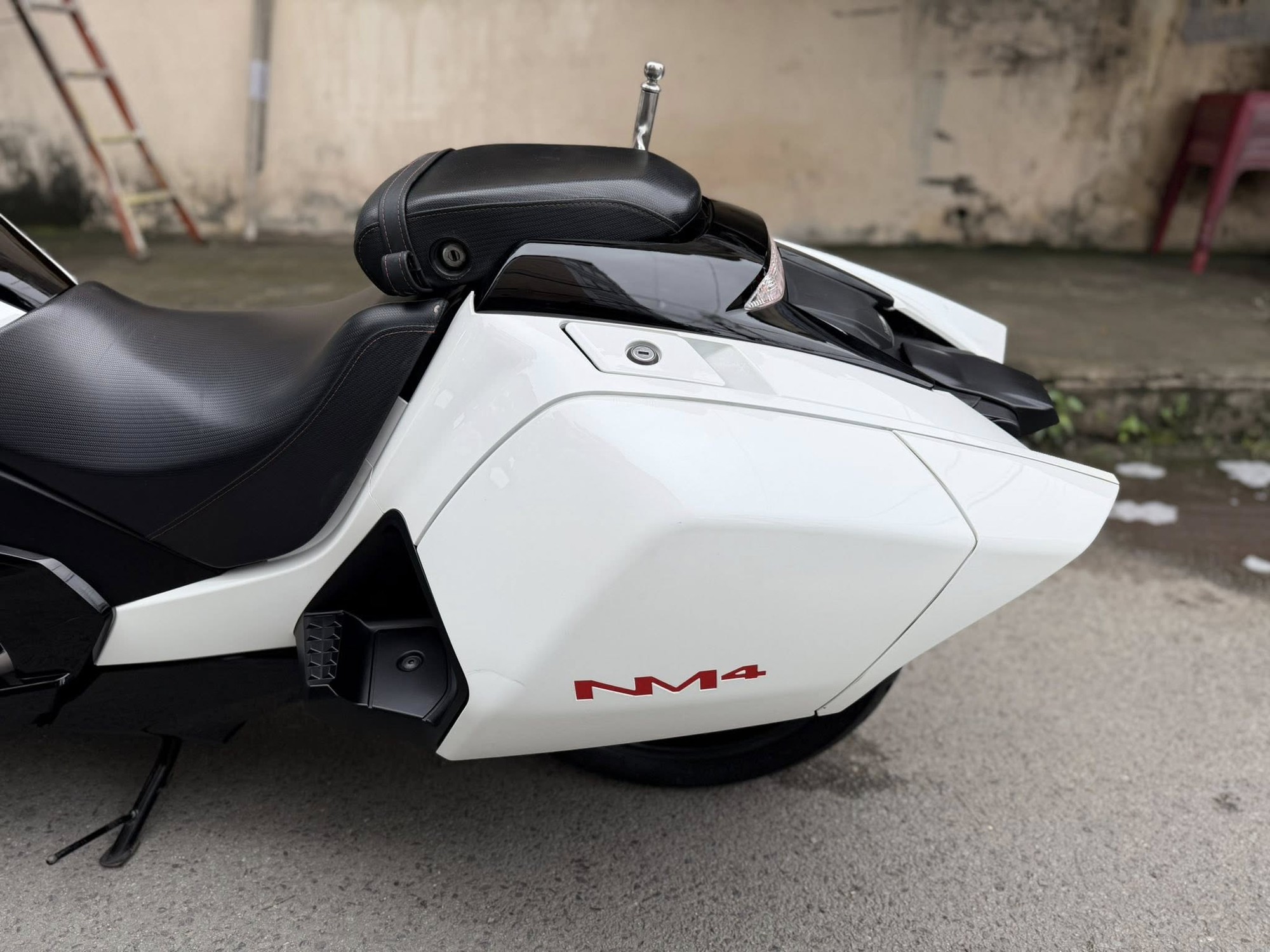 Xe tay ga 'phi thuyền' của Honda đang được rao bán ở Việt Nam, dùng chung một thứ với xe dẫn đoàn CSGT- Ảnh 9. Xe tay ga 'phi thuyền' của Honda đang được rao bán ở Việt Nam, dùng chung một thứ với xe dẫn đoàn CSGT- Ảnh 9.