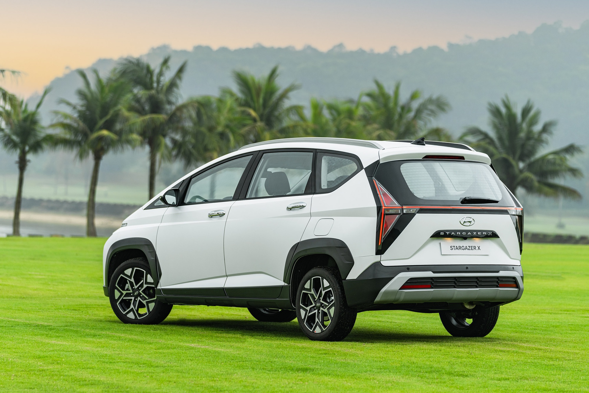 MPV ồ ạt vào Việt Nam, Hyundai Stargazer đang đứng ở đâu?- Ảnh 5. MPV ồ ạt vào Việt Nam, Hyundai Stargazer đang đứng ở đâu?- Ảnh 5.