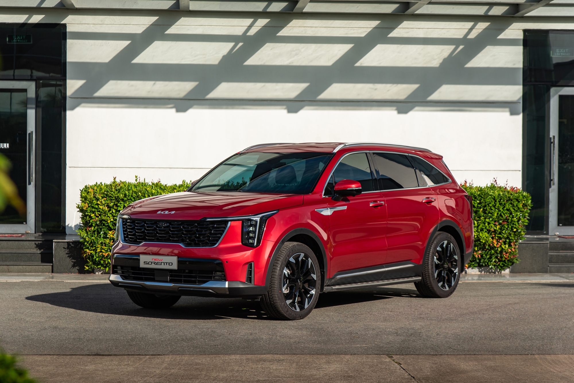 Gần 1,4 tỷ đồng, chọn bản 'full' của Subaru Forester, Hyundai Santa Fe hay Kia Sorento: Bảng so sánh này chỉ ra từng khác biệt về trang bị và thông số- Ảnh 3.