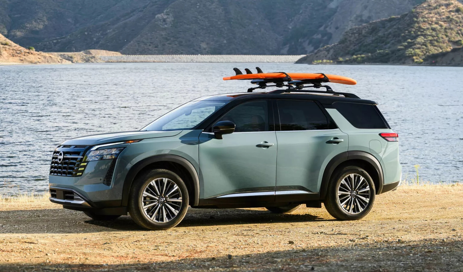 Nissan Pathfinder 2026 ra mắt: Thiết kế long lanh hơn, nâng cấp nhiều công nghệ đấu Palisade, Teramont- Ảnh 2. Nissan Pathfinder 2026 ra mắt: Thiết kế long lanh hơn, nâng cấp nhiều công nghệ đấu Palisade, Teramont- Ảnh 2.