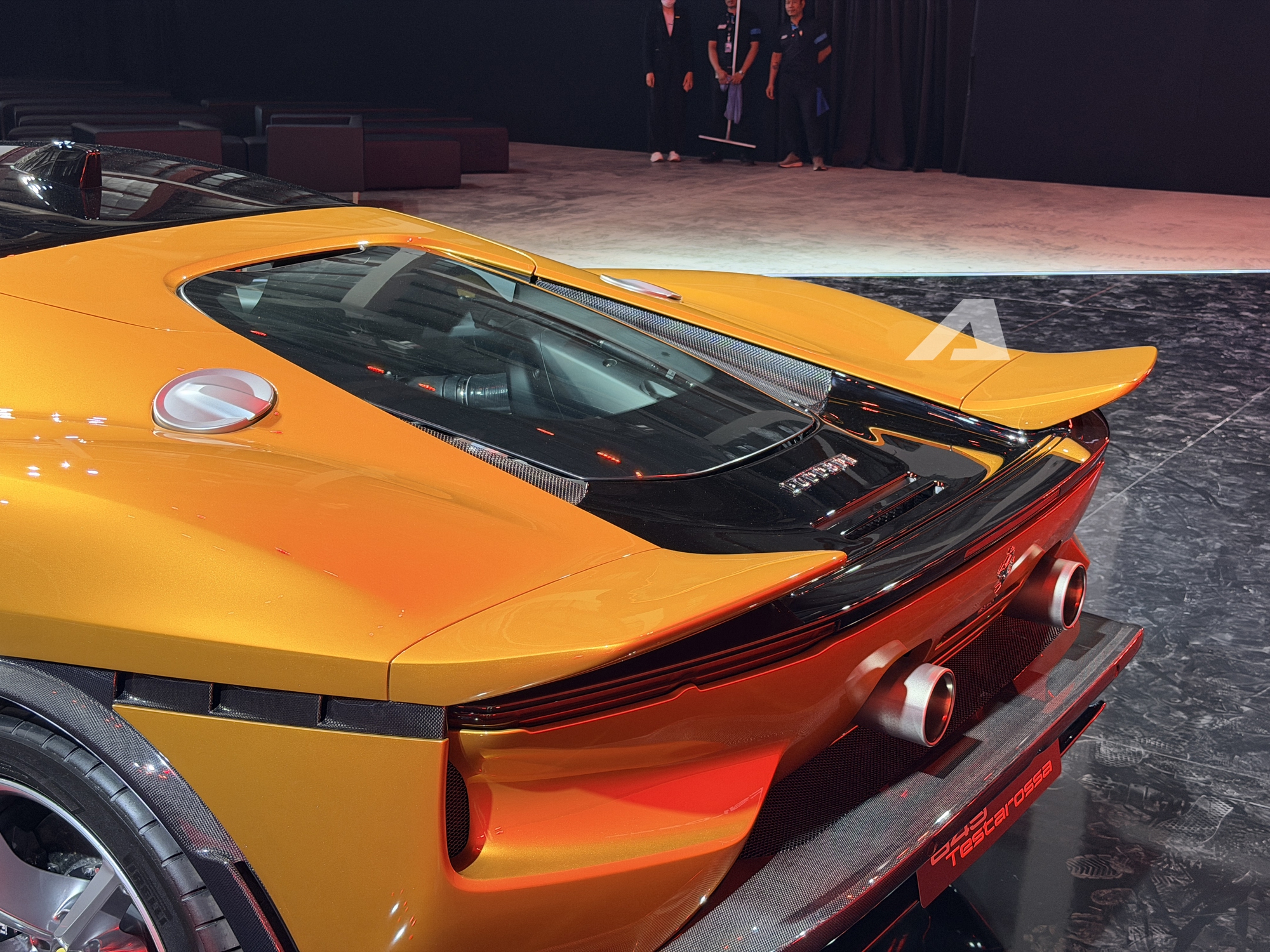 Sang Thái xem Ferrari 849 Testarossa về Việt Nam năm sau: Giá từ 35 tỷ đồng, số lượng giới hạn, đã có khách Việt đầu tiên đặt mua- Ảnh 5. Sang Thái xem Ferrari 849 Testarossa về Việt Nam năm sau: Giá từ 35 tỷ đồng, số lượng giới hạn, đã có khách Việt đầu tiên đặt mua- Ảnh 5.