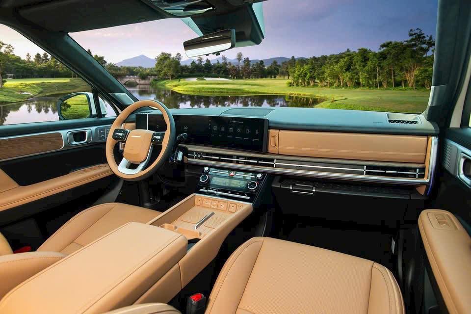 Cầm 1 tỷ đồng mua SUV gầm cao: Santa Fe ưu đãi ‘khủng’ đối đầu chất thực dụng của Fortuner, mu-X và CX-8- Ảnh 2.