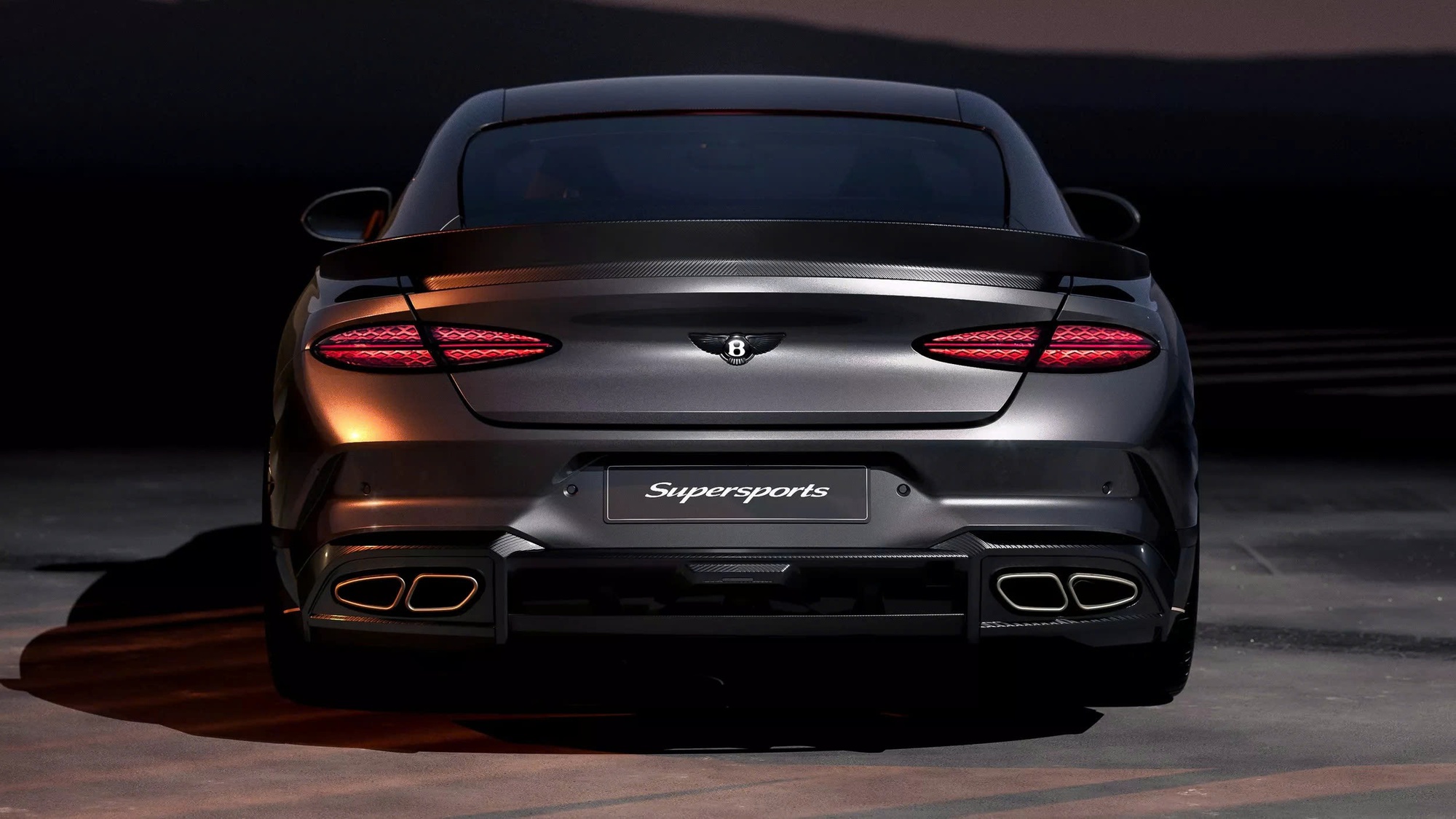 Siêu xe Bentley mới nhất ra mắt: Nhẹ nhất lịch sử, giới hạn 500 chiếc, tăng tốc 0-100km/h trong 3,7 giây, tốc độ tối đa 310km/h- Ảnh 7. Siêu xe Bentley mới nhất ra mắt: Nhẹ nhất lịch sử, giới hạn 500 chiếc, tăng tốc 0-100km/h trong 3,7 giây, tốc độ tối đa 310km/h- Ảnh 7.