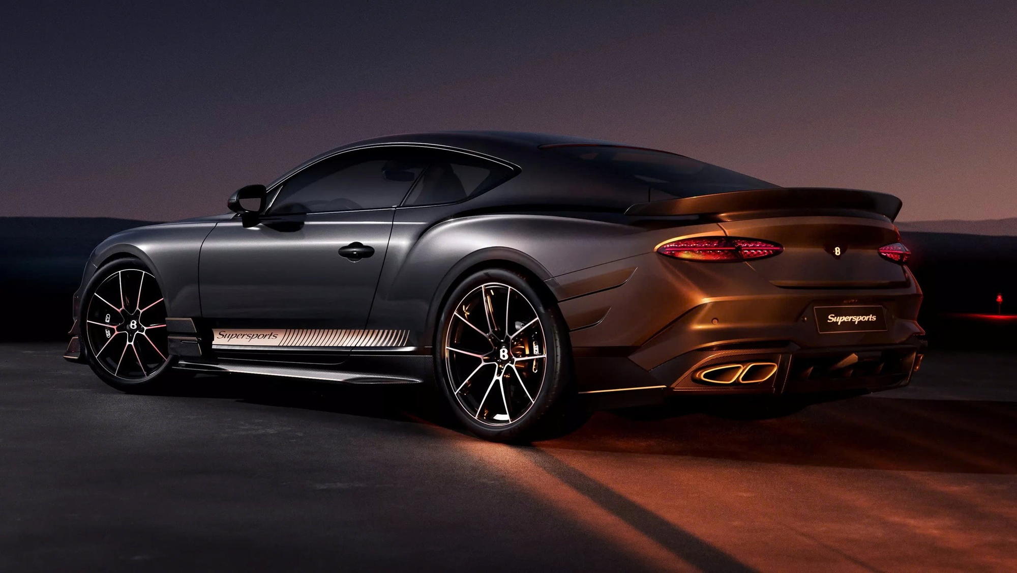 Siêu xe Bentley mới nhất ra mắt: Nhẹ nhất lịch sử, giới hạn 500 chiếc, tăng tốc 0-100km/h trong 3,7 giây, tốc độ tối đa 310km/h- Ảnh 8. Siêu xe Bentley mới nhất ra mắt: Nhẹ nhất lịch sử, giới hạn 500 chiếc, tăng tốc 0-100km/h trong 3,7 giây, tốc độ tối đa 310km/h- Ảnh 8.